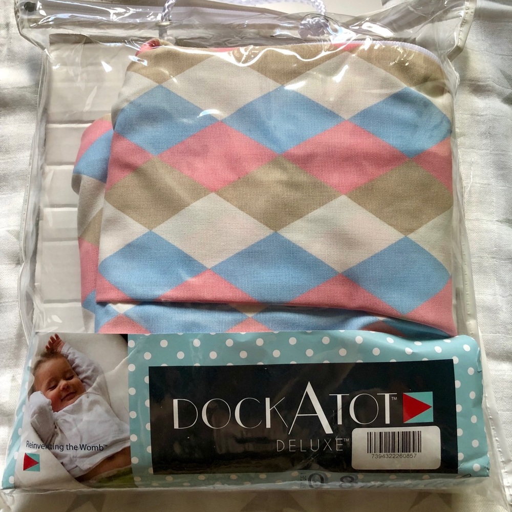 NWT DockAtot Deluxe cover blue/pink